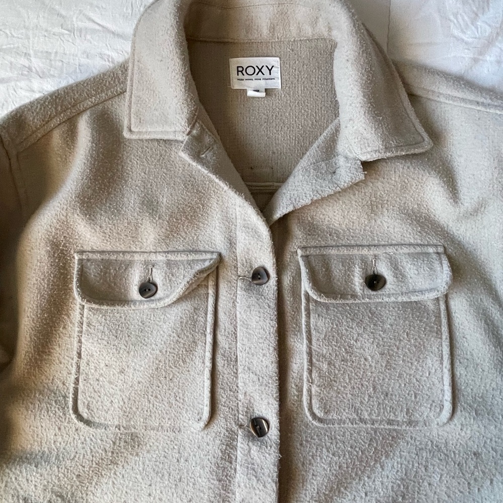 Women’s Roxy Beige Shacket - Picture 11 of 13